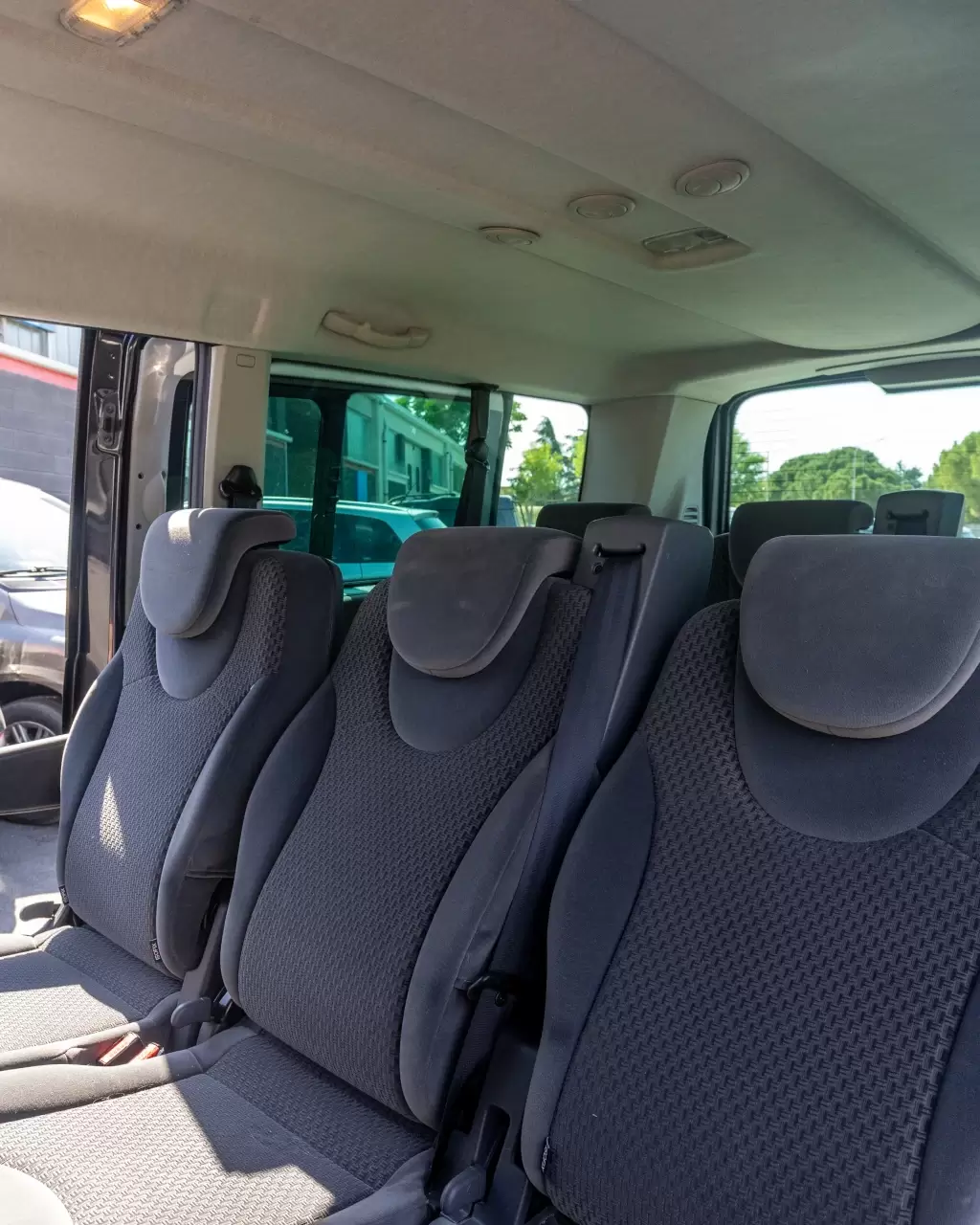 minivan noleggio autofficina morganti interni
