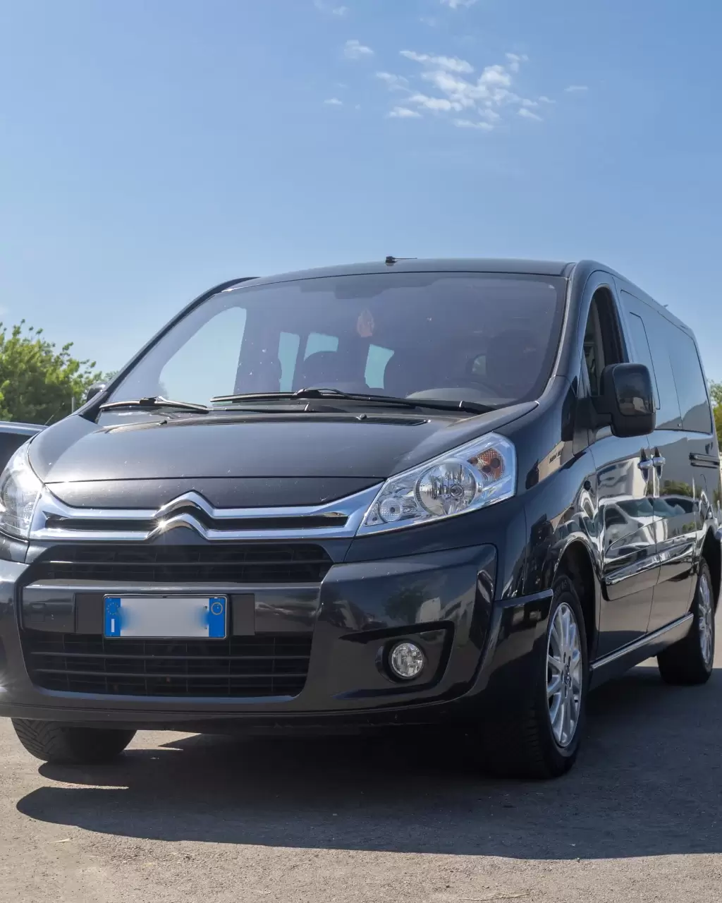 minivan noleggio autofficina morganti lato